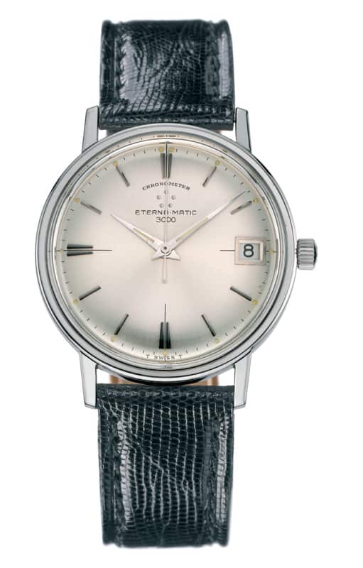 1929 entwickelte LeCoultre ein winziges, 0,7 Gramm schweres baguetteförmiges Uhrwerk. Trotz seiner Leichtigkeit konnte es sich nicht im breiten Markt durchsetzen, wurde aber bereits mehrfach am Arm gekrönter Häupter gesichtet.