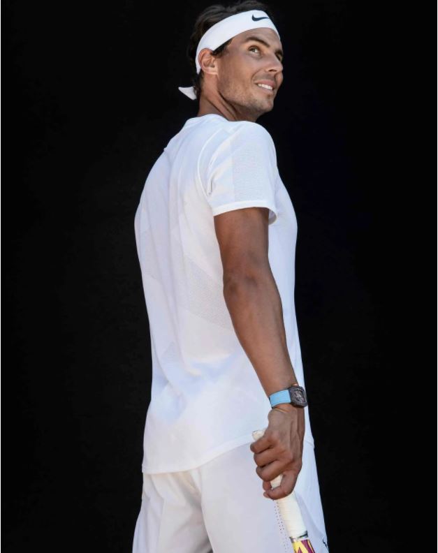 Rafael Nadal mit seiner neuen Begleiterin RM 27-04.