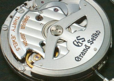 Ein Grand Seiko Automatikkaliber liefert ausreichend Energie für den Betrieb des Spring Drive Uhrwerks