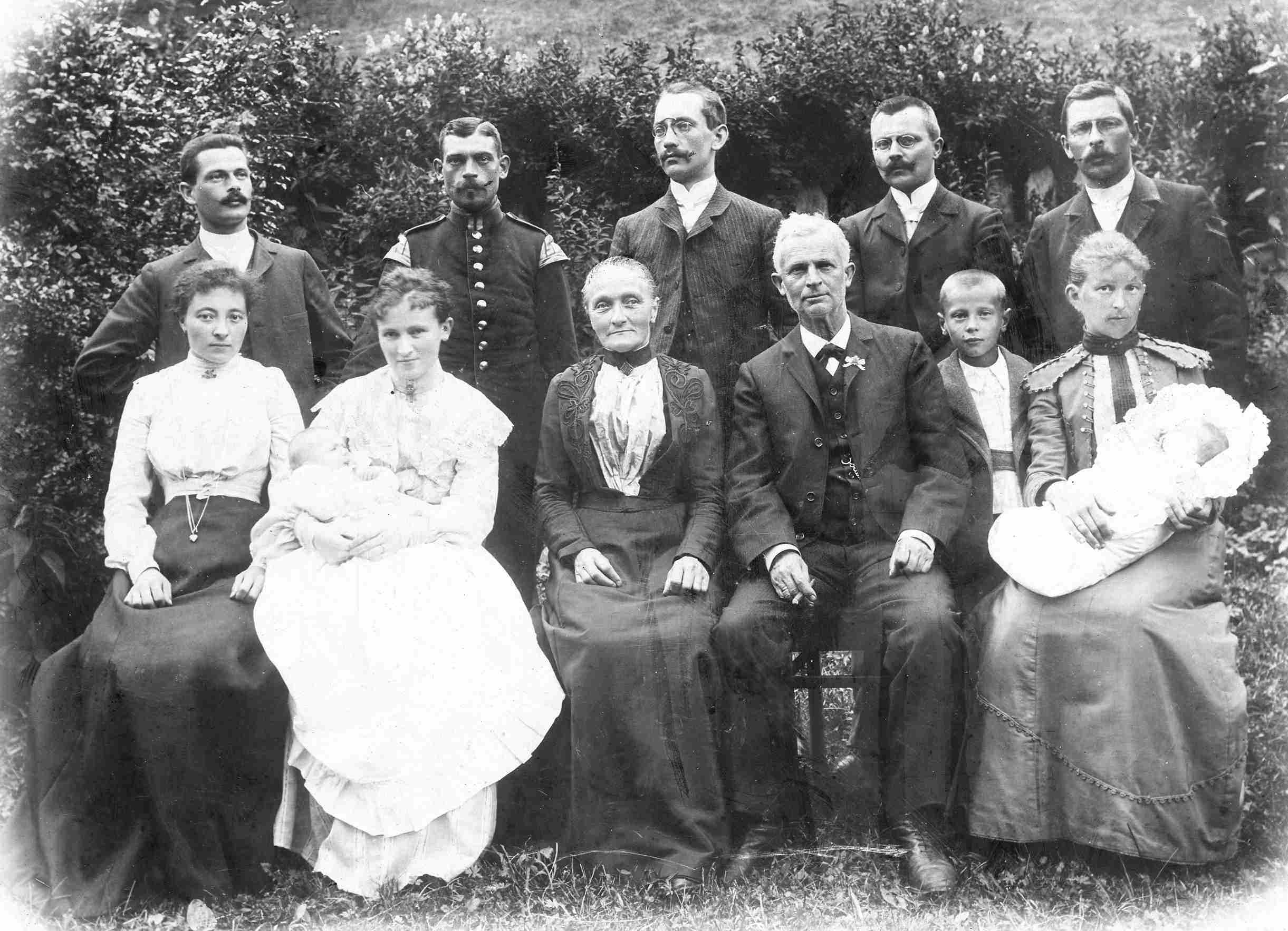 Aufnahme von Robert Mühle und seiner Familie