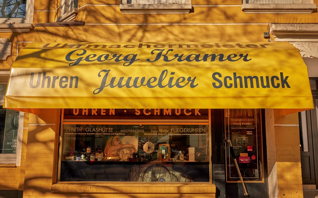 Uhrmacher Georg Kramer in Hamburg Pflege klassischer Armbanduhren: Bei Georg Kramer ist guter Rat nicht teuer.